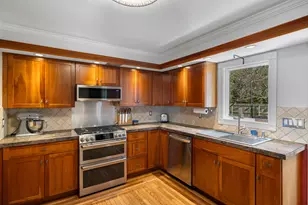 46 Old Black Point Rd, East Lyme, CT 06357 - Photo 17