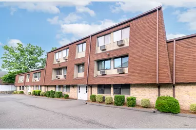 22 Radio Place #APT 10, Stamford, CT 06906 - Photo 1