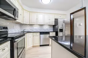 22 Radio Pl, Stamford, CT 06906 - Photo 7
