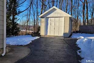 10 Olmstead Pl, Norwalk, CT 06855 - Photo 3