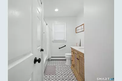 32 Heather Lane, Norwalk, CT 06851 - Photo 15