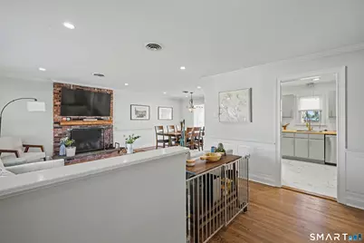 32 Heather Lane, Norwalk, CT 06851 - Photo 3