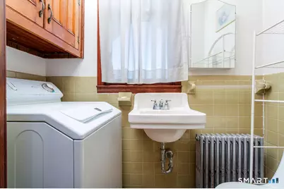 19 McDermott Street, Danbury, CT 06810 - Photo 21