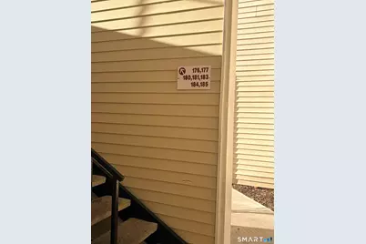 180 Carriage Crossing Lane #180, Middletown, CT 06457 - Photo 3