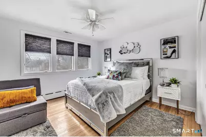 110 Grenelle Street, Bridgeport, CT 06606 - Photo 11