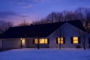 16 Chestnut Ln, West Hartford, CT 06110 - Photo 3