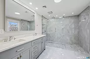 16 Chestnut Ln, West Hartford, CT 06110 - Photo 17