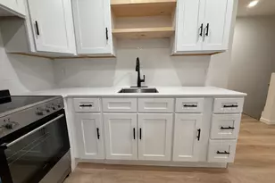 222 Pequonnock St, Bridgeport, CT 06604 - Photo 5