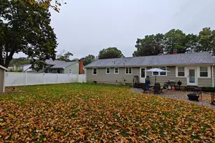 56 Dessa Dr, Hamden, CT 06517 - Photo 7