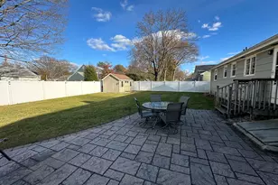 56 Dessa Dr, Hamden, CT 06517 - Photo 3