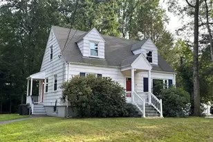 28 North Ave, North Haven, CT 06473 - Photo 1