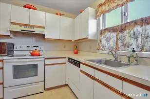 827 Oronoke Rd, Waterbury, CT 06708 - Photo 7