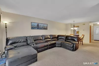 827 Oronoke Road #APT 5-1, Waterbury, CT 06708 - Photo 3