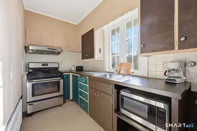 497 Commonwealth Avenue, New Britain, CT 06053 - Photo 11