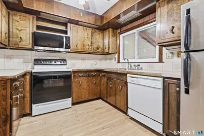 32 Brookdale Road, Seymour, CT 06483 - Photo 9