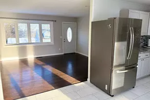 7 Beechwood Dr, Danbury, CT 06810 - Photo 3