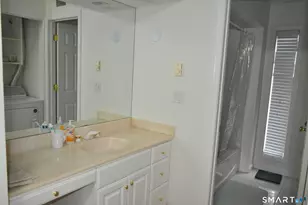 29 Crocus Ln, Avon, CT 06001 - Photo 9