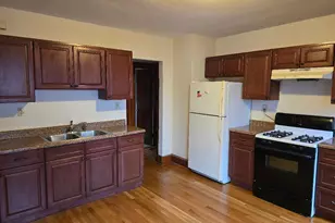 39 Starview Ave, Waterbury, CT 06708 - Photo 3