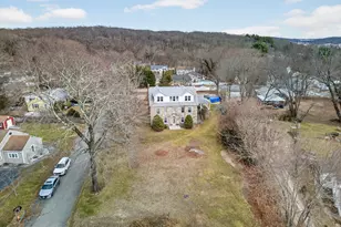 153 Old Norwich Rd, Waterford, CT 06375 - Photo 9