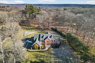 489 Amity Rd, Woodbridge, CT 06525 - Photo 3