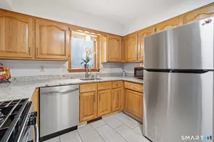 82 Millbrook Ct, Newington, CT 06111 - Photo 11