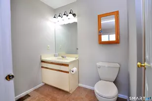 243 New Britain Ave, Farmington, CT 06085 - Photo 29