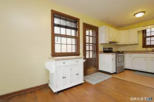 380 Newtown Turnpike, Redding, CT 06896 - Photo 7