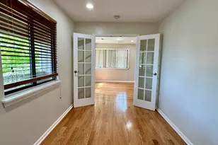 17 Lance Cir, Bridgeport, CT 06606 - Photo 7