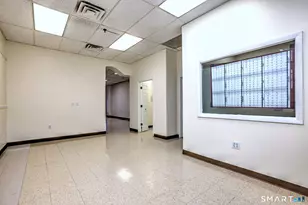 236 Boston Post Rd, Orange, CT 06477 - Photo 31