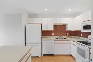 1103 Gray Fox Ln, Rocky Hill, CT 06067 - Photo 13