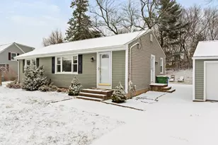 12 Deer Run Rd, Wallingford, CT 06492 - Photo 3