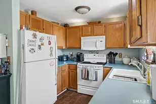 66 Atwood St, Plainville, CT 06062 - Photo 9