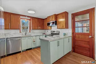 12 Arbor Ct, Norwalk, CT 06854 - Photo 9