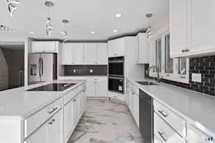 44 Chamberlain Hill Rd, Middletown, CT 06457 - Photo 3