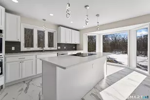 44 Chamberlain Hill Rd, Middletown, CT 06457 - Photo 3