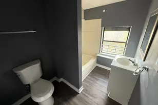 31 Wethersfield Ave, Hartford, CT 06114 - Photo 11