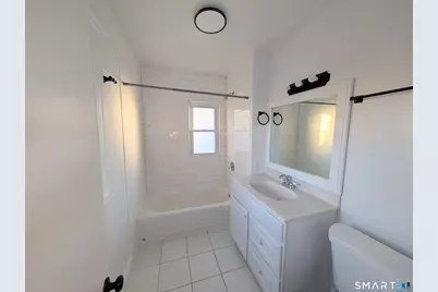 88 Amsterdam Avenue #2nd floor, Bridgeport, CT 06606 - Photo 15