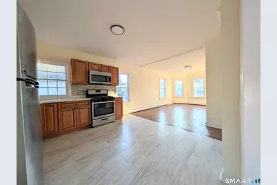 88 Amsterdam Avenue #2nd floor, Bridgeport, CT 06606 - Photo 5