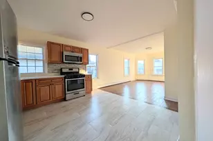 88 Amsterdam Ave, Bridgeport, CT 06606 - Photo 5