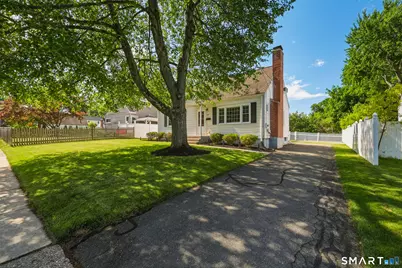 66 Sampson Street, West Hartford, CT 06110 - Photo 3