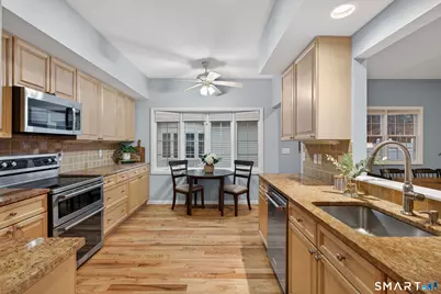 188 Oliver Way #188, Bloomfield, CT 06002 - Photo 9