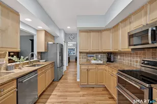 188 Oliver Way, Bloomfield, CT 06002 - Photo 11