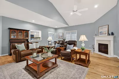 188 Oliver Way #188, Bloomfield, CT 06002 - Photo 3