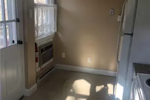 38 N Main St, Essex, CT 06426 - Photo 5