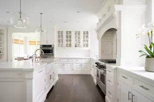 865 Hollow Tree Ridge Rd, Darien, CT 06820 - Photo 11