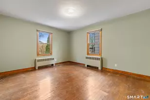 110 Wilkins Ave, Bridgeport, CT 06606 - Photo 13