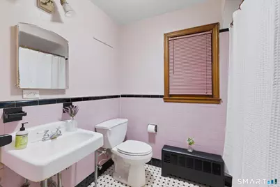 110 Wilkins Avenue, Bridgeport, CT 06606 - Photo 11