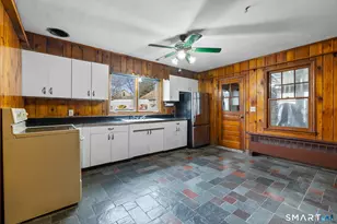 110 Wilkins Ave, Bridgeport, CT 06606 - Photo 9