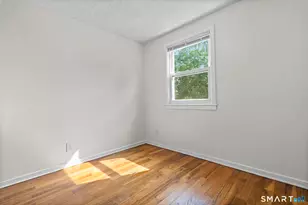 36 Baltic St, Hartford, CT 06112 - Photo 19