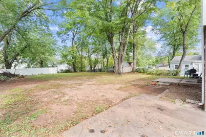 36 Baltic Street, Hartford, CT 06112 - Photo 5